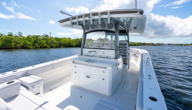 42 Lujo yacht for sale 13