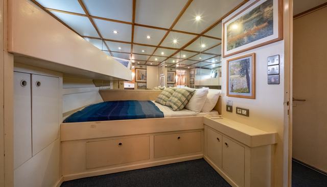 Kalani yacht for sale 22