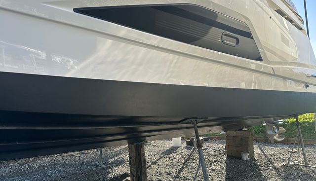 Folly Five yacht for sale 48