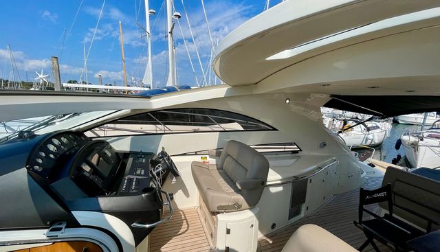 ALCHEMIST yacht for sale 17