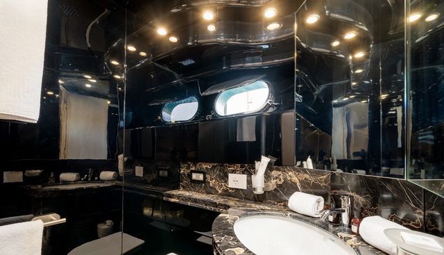 Gemini 3 yacht for sale 24