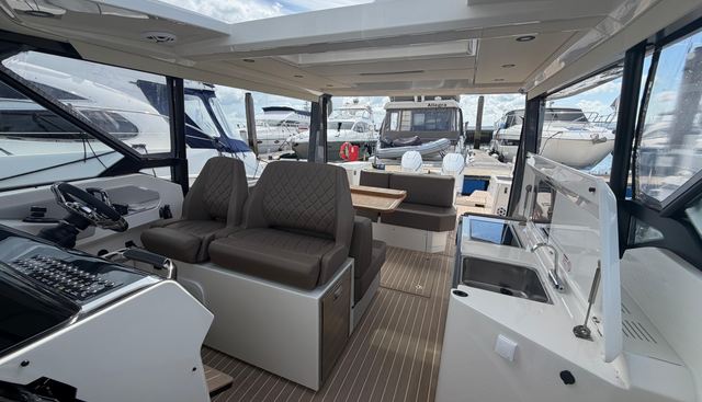 noname yacht for sale 27