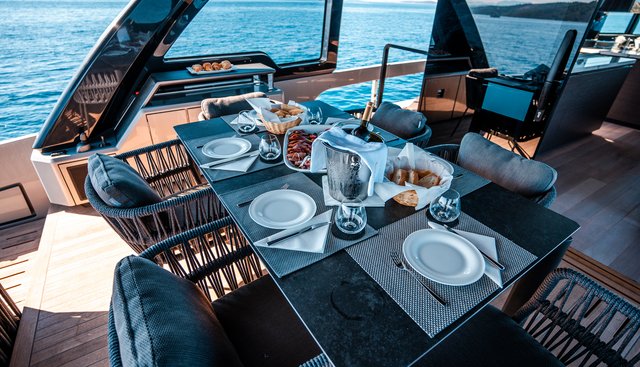 Explorer 62 yacht for sale 17