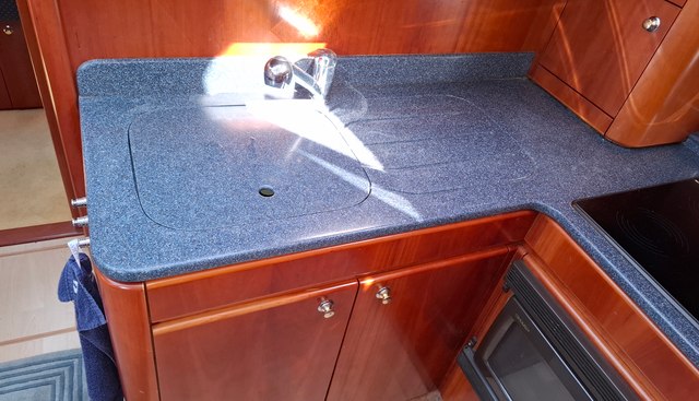 Tessa yacht for sale 33