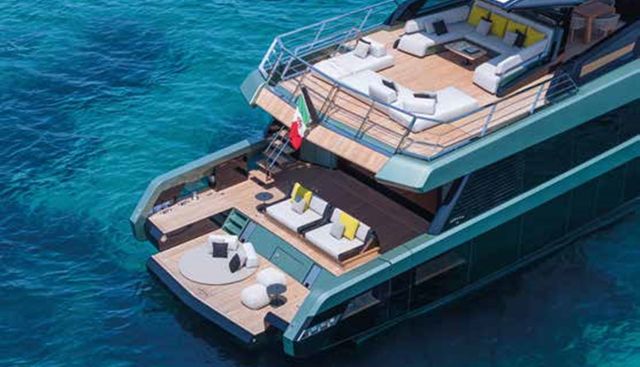 LIFE MOMENT yacht for sale 3