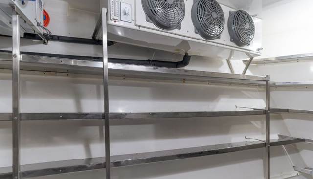 Huracan yacht for sale 153