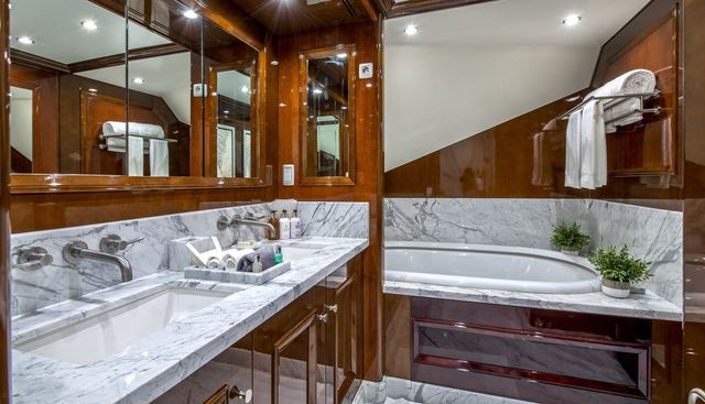 DE-DE yacht for sale 30
