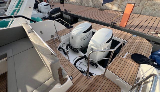 VIDA yacht for sale 4