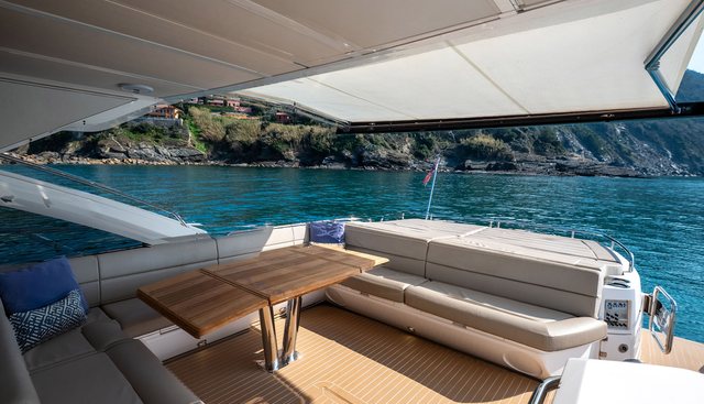 WILDWAVE yacht for sale 18