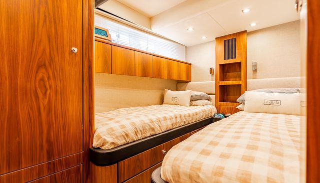 SEA HAMMOCK yacht for sale 19