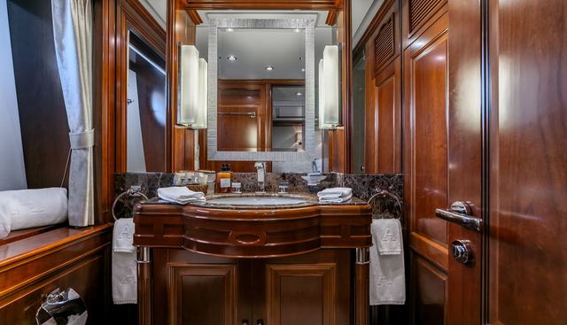 ARTEMIS yacht for sale 23