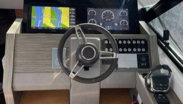 MI DIA yacht for sale 12