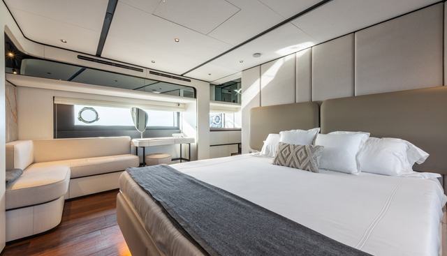 Together yacht for sale 12