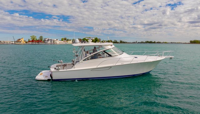 Fuzzy III yacht for sale 10