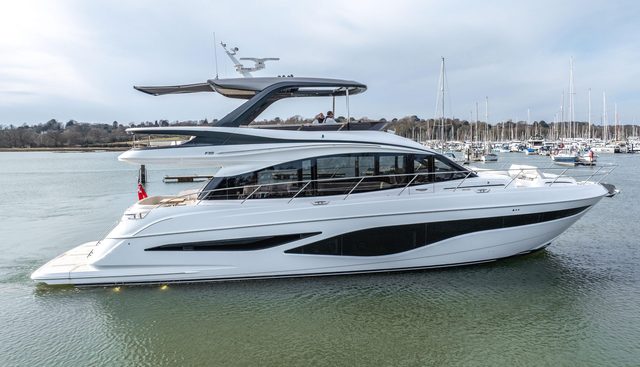 F65042 yacht for sale 5