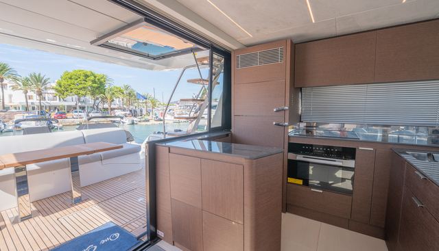 noname yacht for sale 14