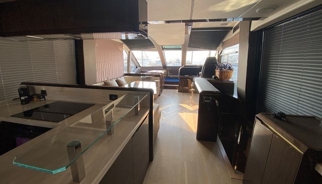 GALEON 640 FLY yacht for sale 43