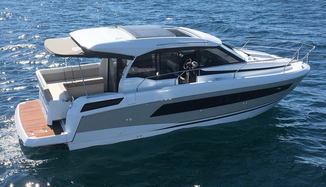 Happy Hour yacht for sale 9