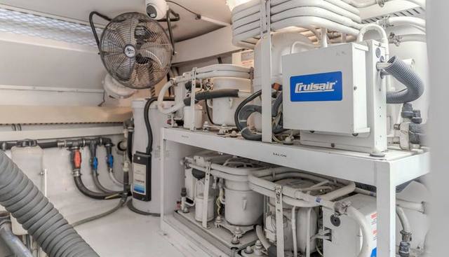 Triumph yacht for sale 134