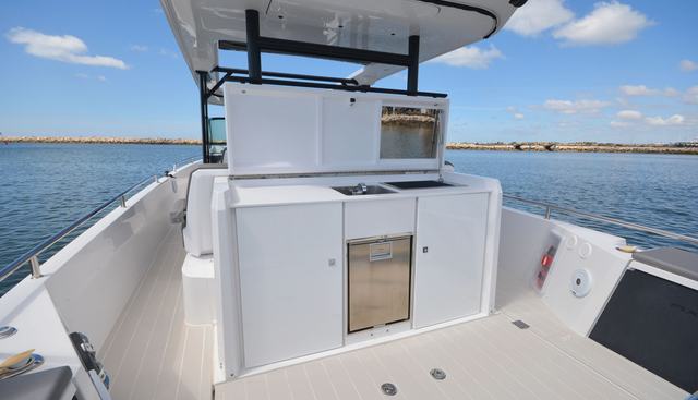 SEAS THE GREY yacht for sale 9