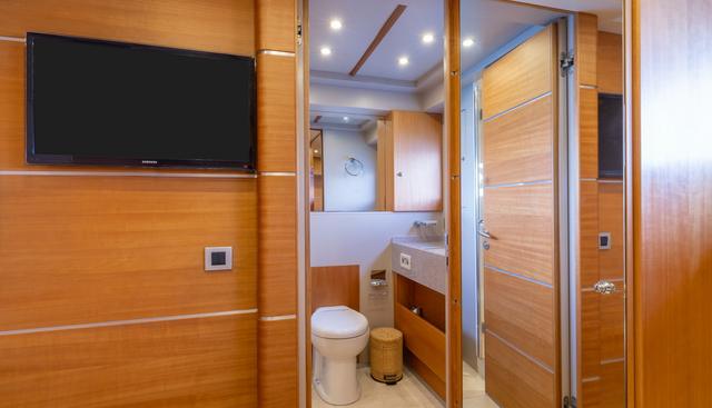 Numarine 102  yacht for sale 32