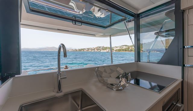 noname yacht for sale 13
