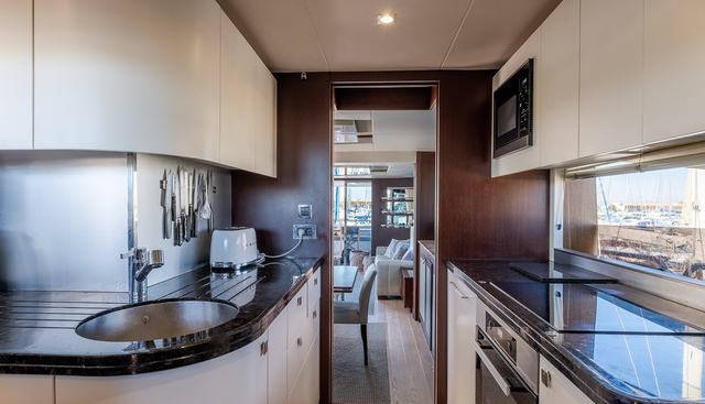 INSOMNIA yacht for sale 15