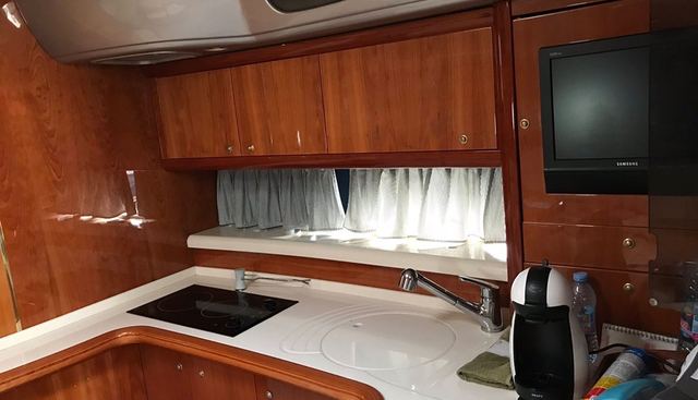 MARTIN yacht for sale 18