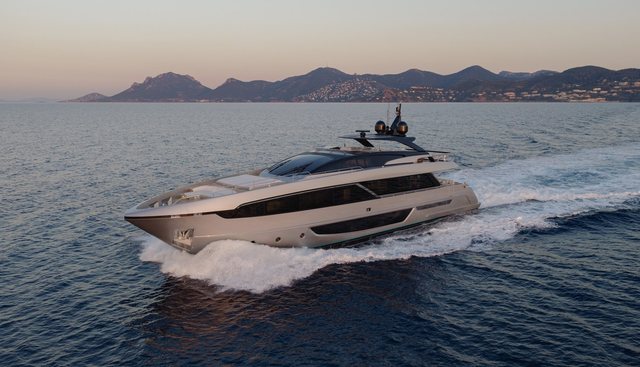 M yacht for sale 3