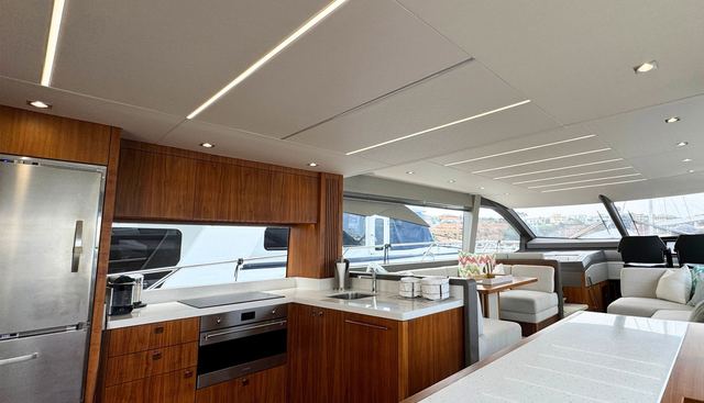 ELU yacht for sale 9