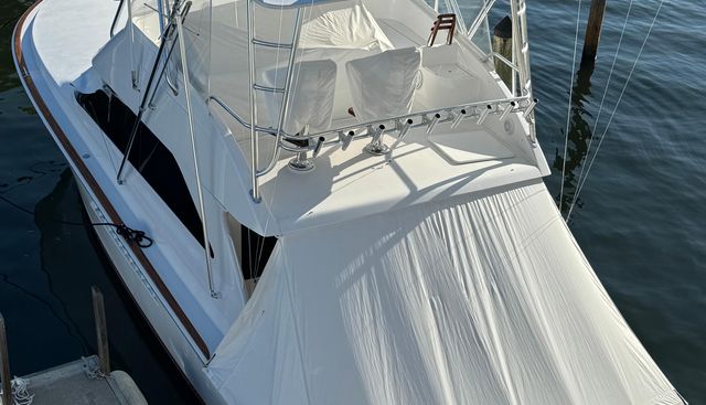 FARMERS DAUGHTER yacht for sale 32