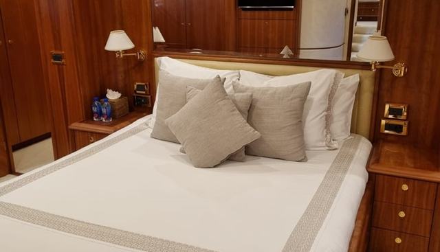 LADY AMANDA yacht for sale 14