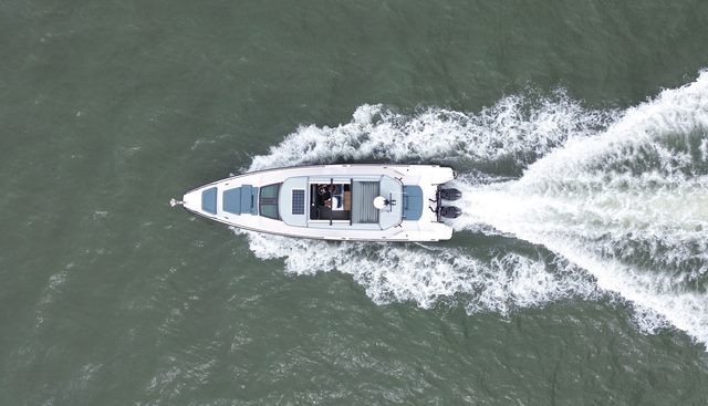 DYLIS yacht for sale 33