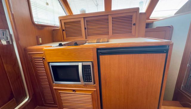 ISLAND GIRL yacht for sale 22