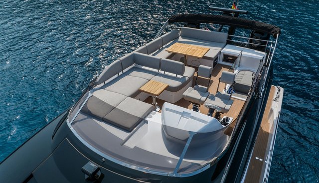 FLASH yacht for sale 10