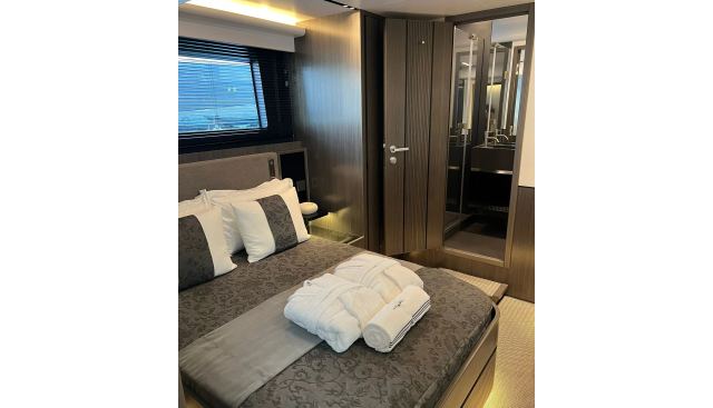 Pearl 72 yacht for sale 25