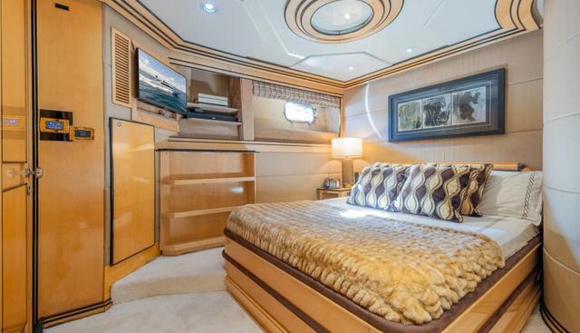 Entourage yacht for sale 53