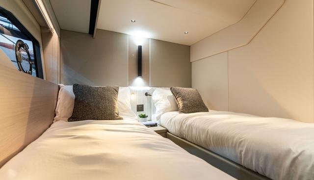 4532656 yacht for sale 43