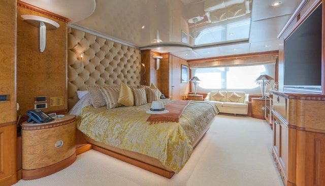 AZUL V yacht for sale 12