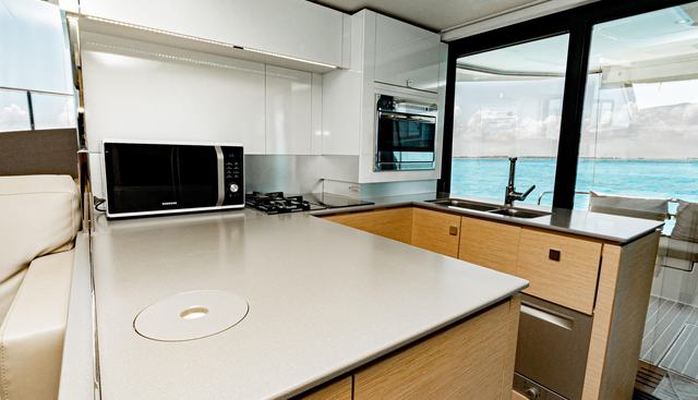 Libert'e yacht for sale 25