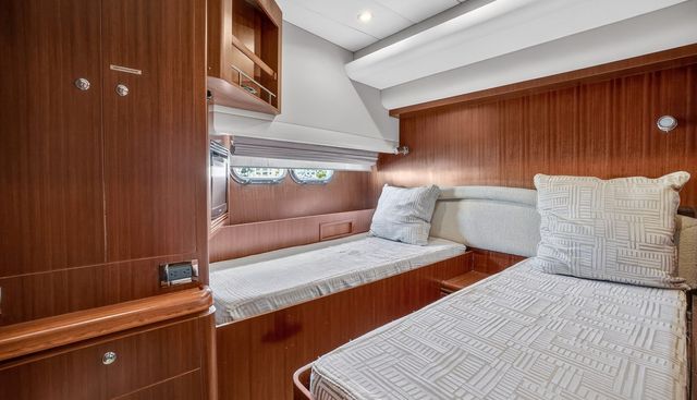 ARLENE yacht for sale 28