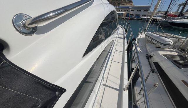 PERSHING 50 yacht for sale 10