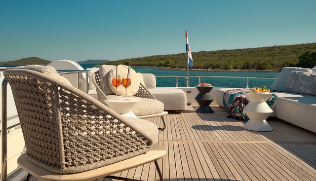 Damari yacht for sale 8