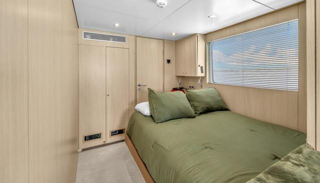 SEA AXIS yacht for sale 48