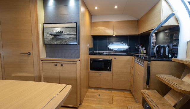 Viola III yacht for sale 72