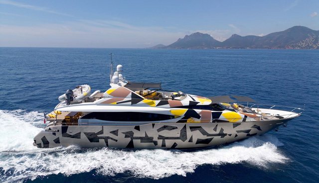 QUANTUM yacht for sale 32