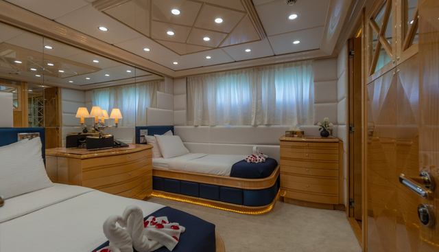 LADY AZUL yacht for sale 27