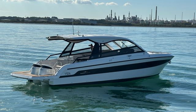 Bavaria Vida 33 Hard Top Layout 2-PALMA BOAT SHOW DISCOUNT SAVE:  22.000€ yacht for sale 2