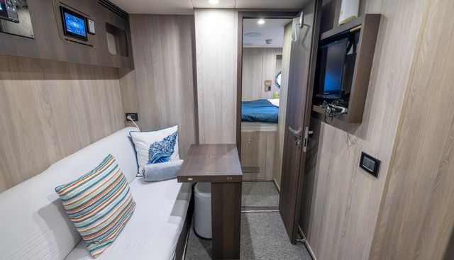 CAPTAIN MORGAN II yacht for sale 82