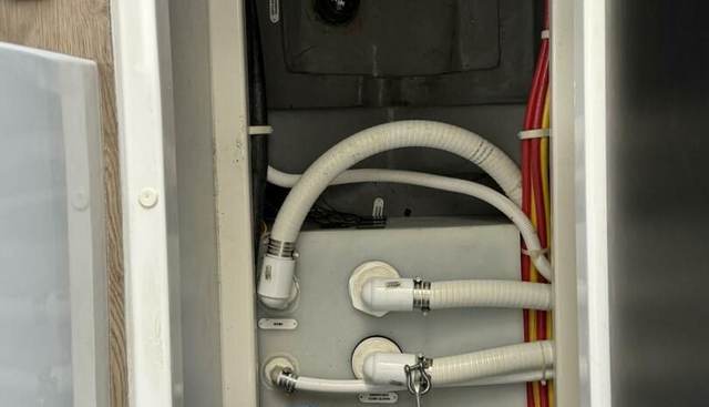 MJM Grand yacht for sale 94